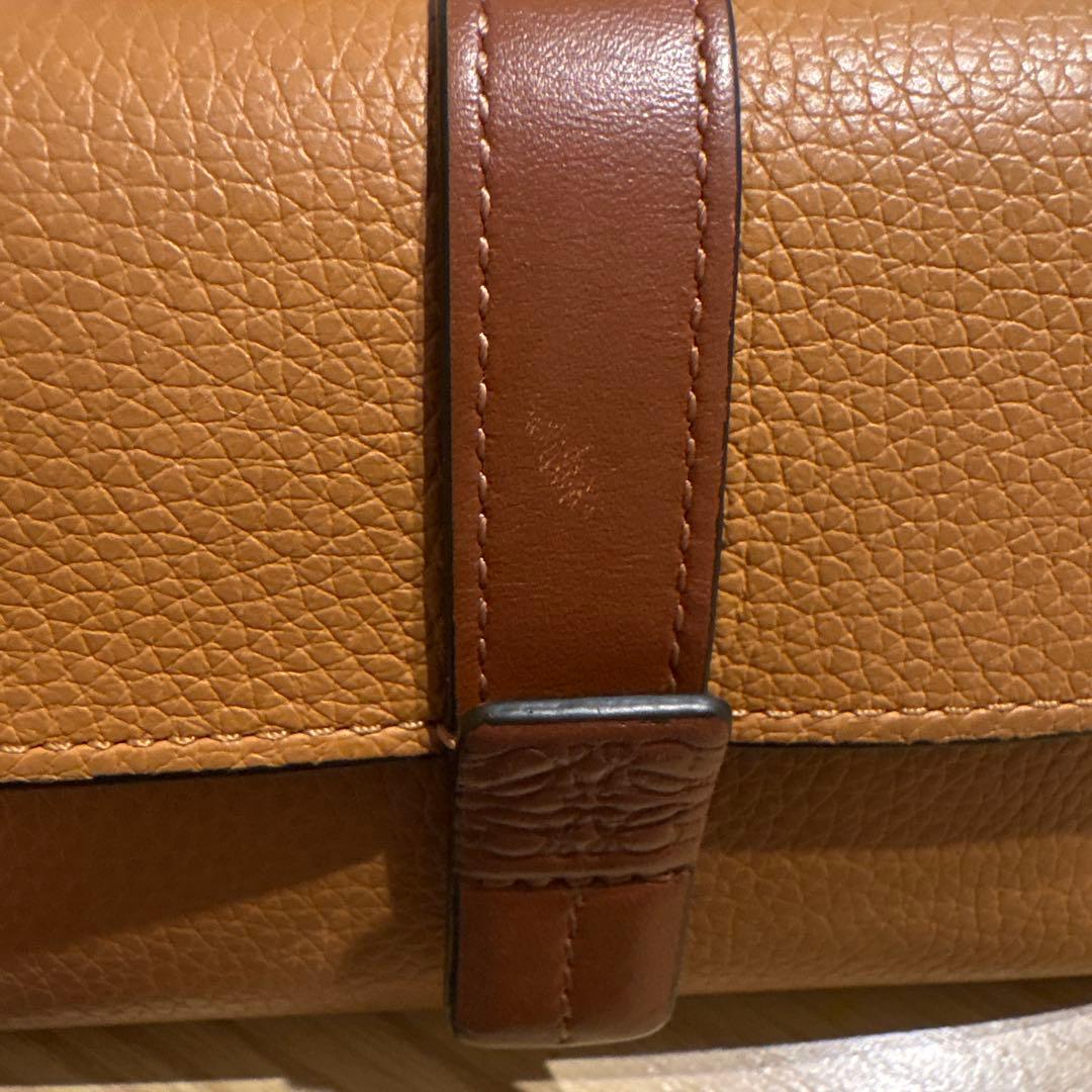LOEWE スモールバーティカルウォレット