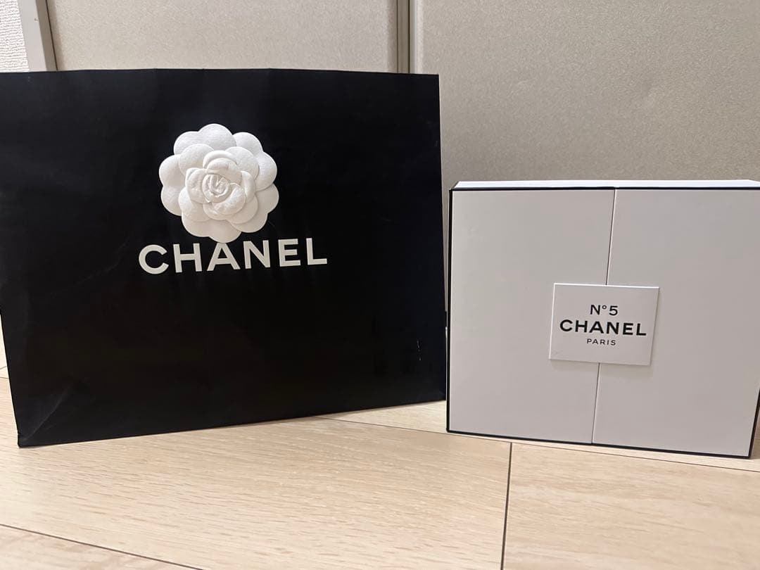 CHANEL N°5 ギフトセット ボディオイル・オードパルファム