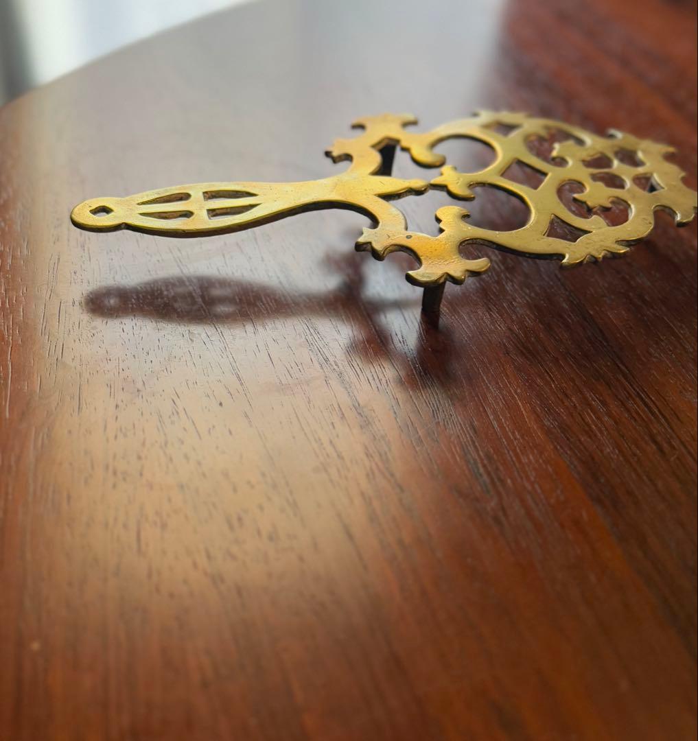 【アンティーク】Brass Plate Stand◆真鍮製の鍋敷き
