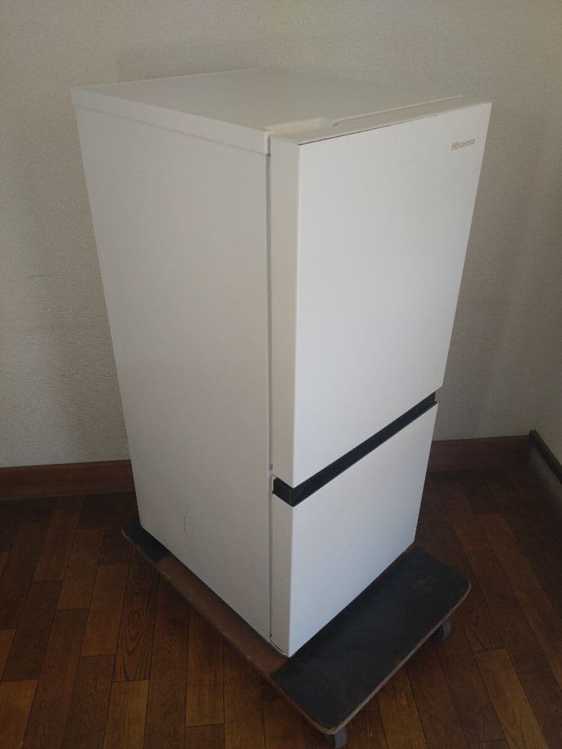Hisense冷蔵庫　2021年製　HR-D1304　左開き