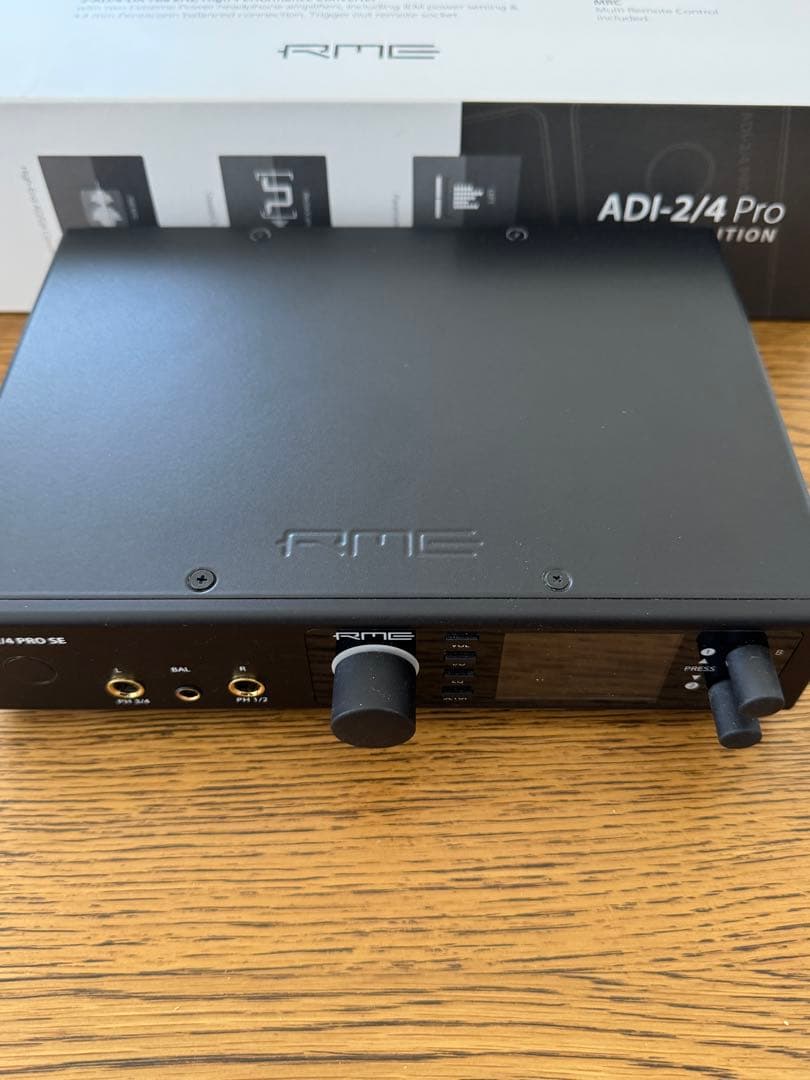 RME ADI-2/4 Pro SE DACアールエムイーマスターコンバーター