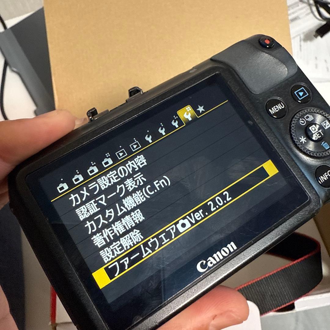 Canon EOS M ボディ 純正バッテリー 箱 ストラップ付き
