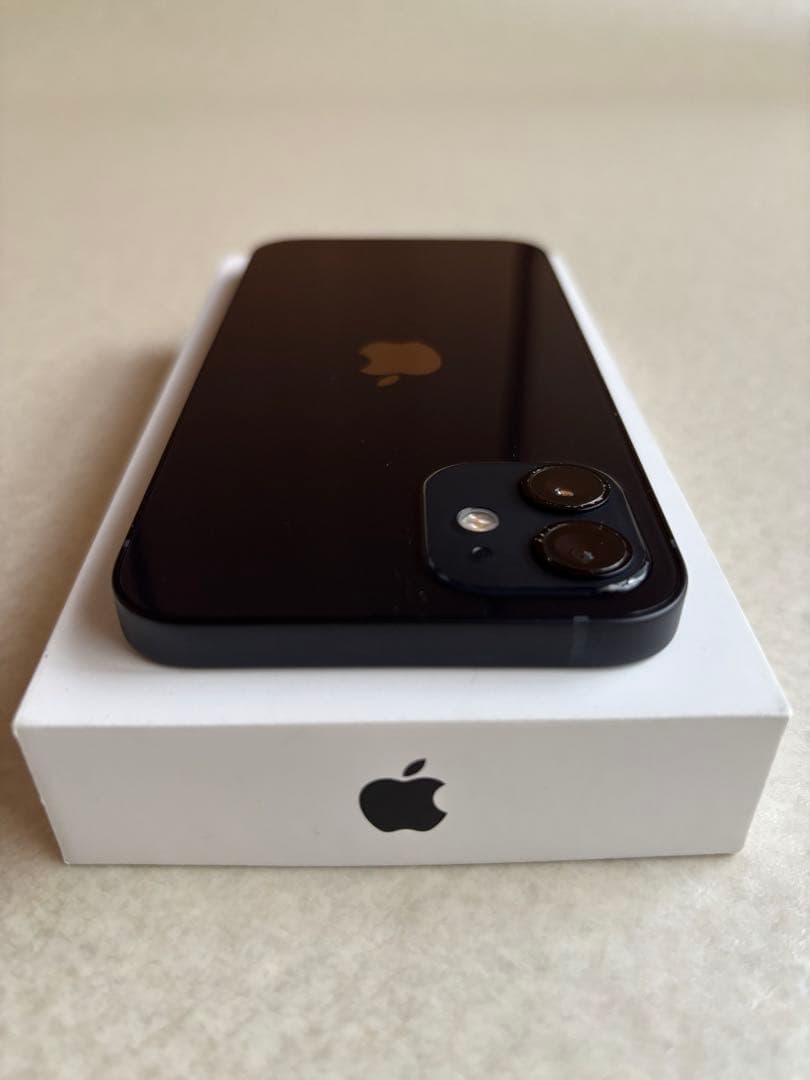 iPhone12 64GB ブラック　バッテリー容量95% SIMフリー