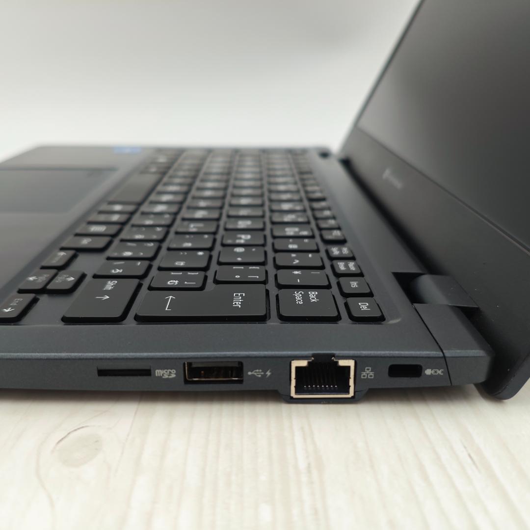 【整備済】新品液晶dynabook G83/KW 16/256GB 第12世代⑬
