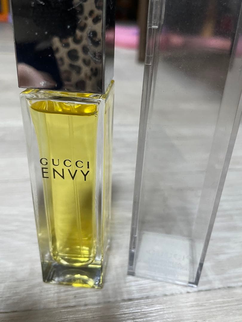 GUCCI ENVY 香水 イエロー　エンビィ