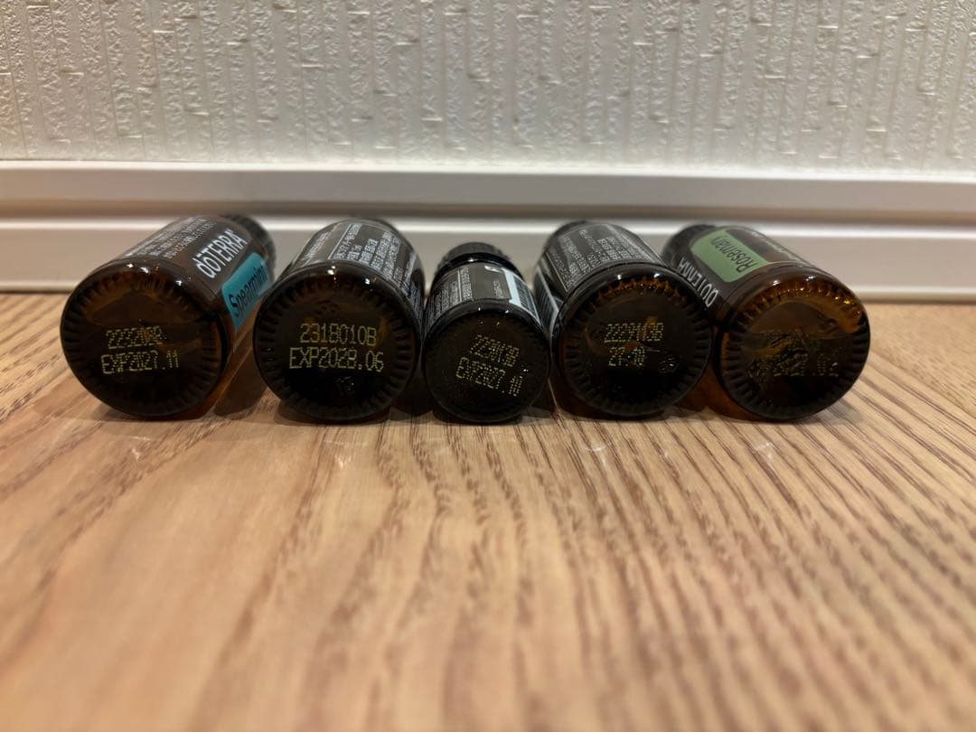 doTERRA エッセンシャルオイル収納ボックス 25本