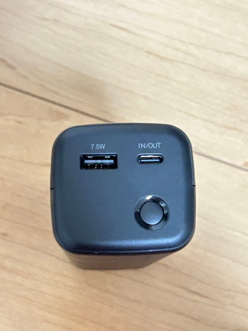 USBモバイルバッテリー 20100mAh DE-C33L-20000BK
