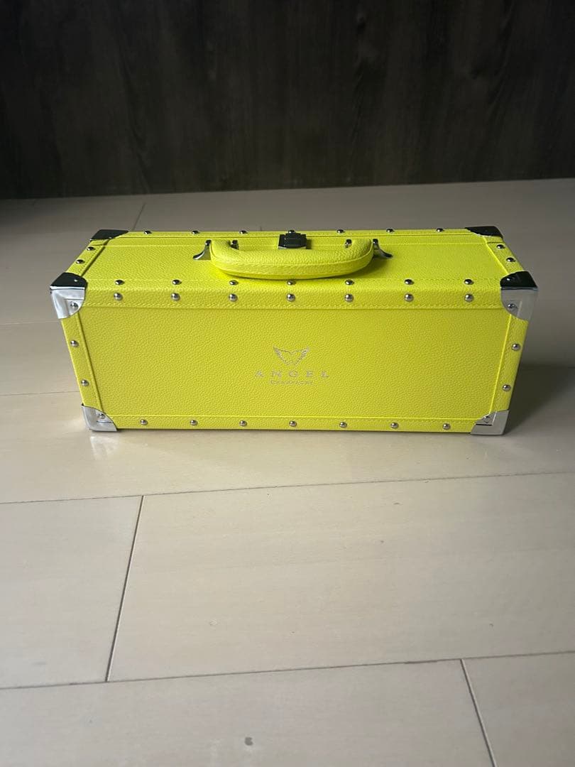ANGEL スタッズ付きイエローボックス 定価51,700値下げ交渉⭕️