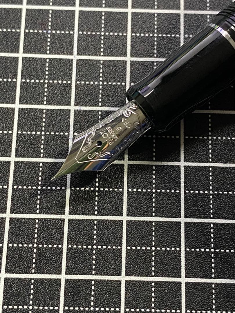 PILOT CUSTOM LEGANCE Blue 万年筆　字幅F