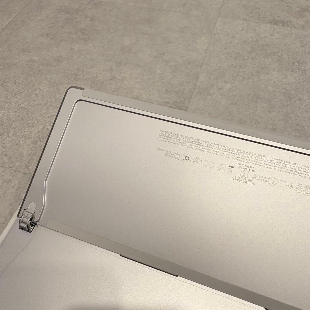 Surface Pro 11 ZHX-00011 純正キーボード ペン付