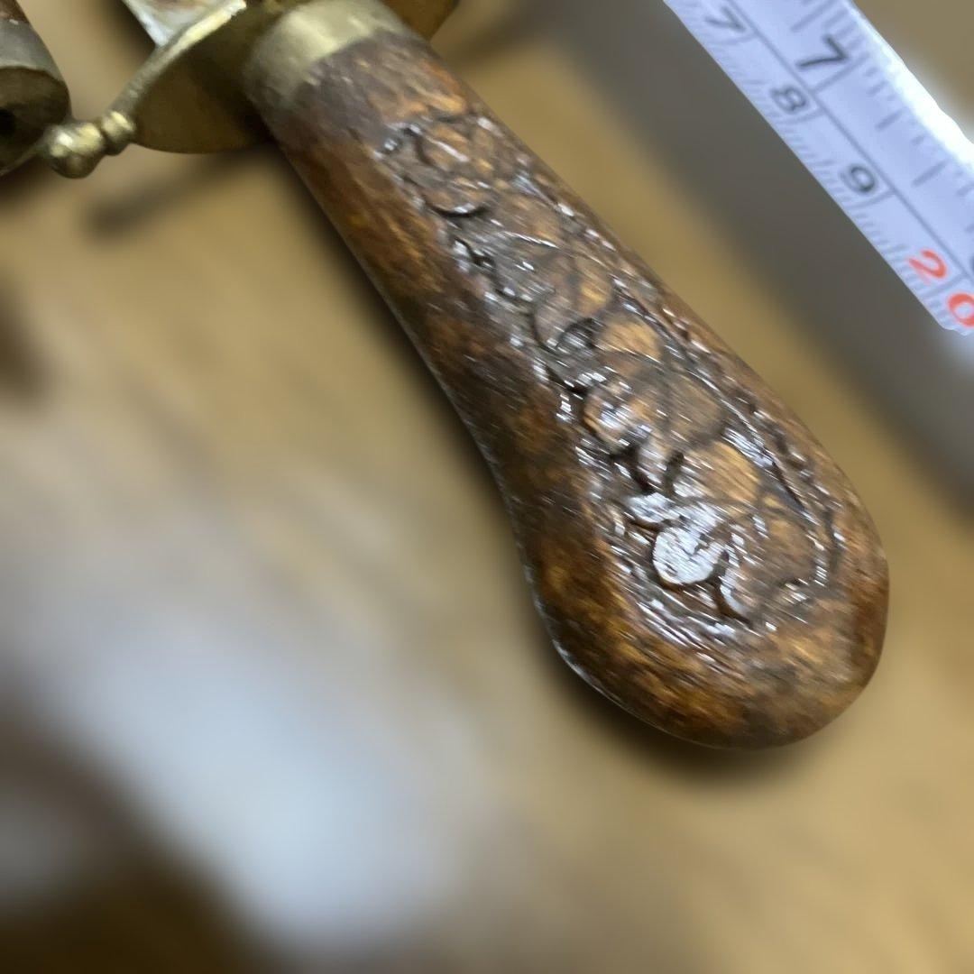 【大幅値下げ！】 彫刻木製ナイフ