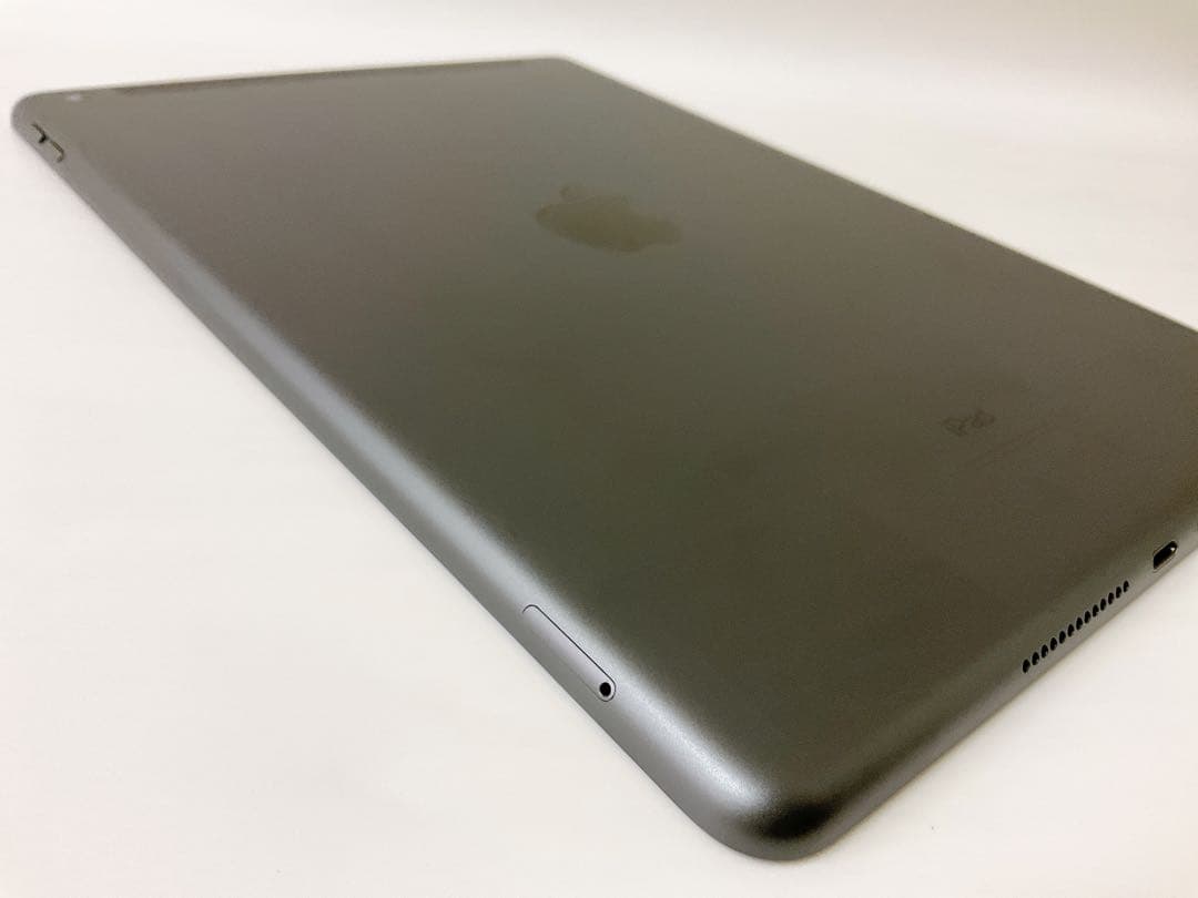 【美品・BT100％】iPad 第8世代 32GB Cellularモデル