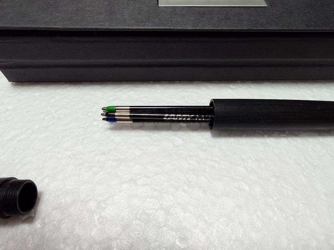 LAMY2000 4色ボールペン　替芯付き
