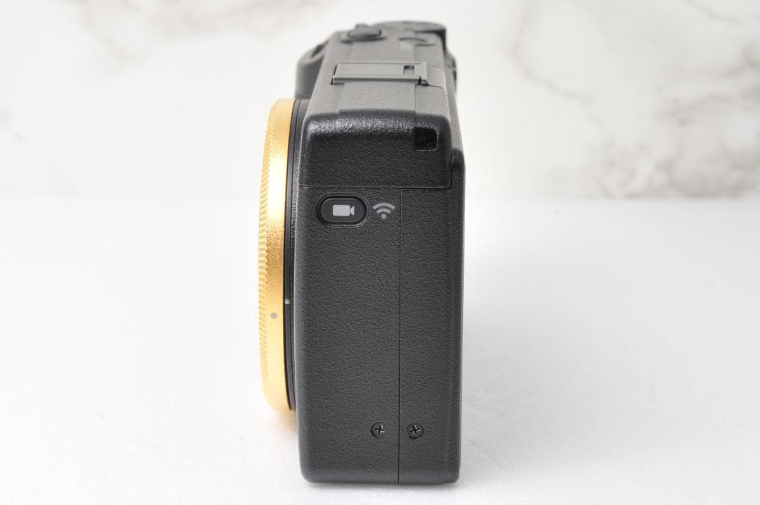 美品 RICOH GR Ⅲ⭐️動作確認済み 付属品多数 人気 カメラ ケース付き