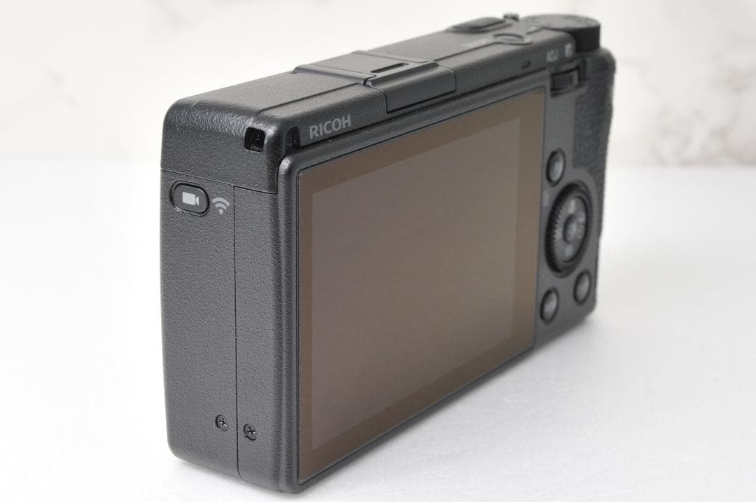 美品 RICOH GR Ⅲ⭐️動作確認済み 付属品多数 人気 カメラ ケース付き