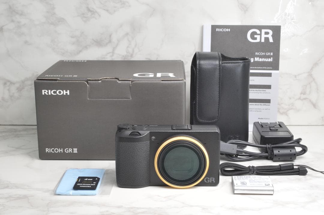 美品 RICOH GR Ⅲ⭐️動作確認済み 付属品多数 人気 カメラ ケース付き