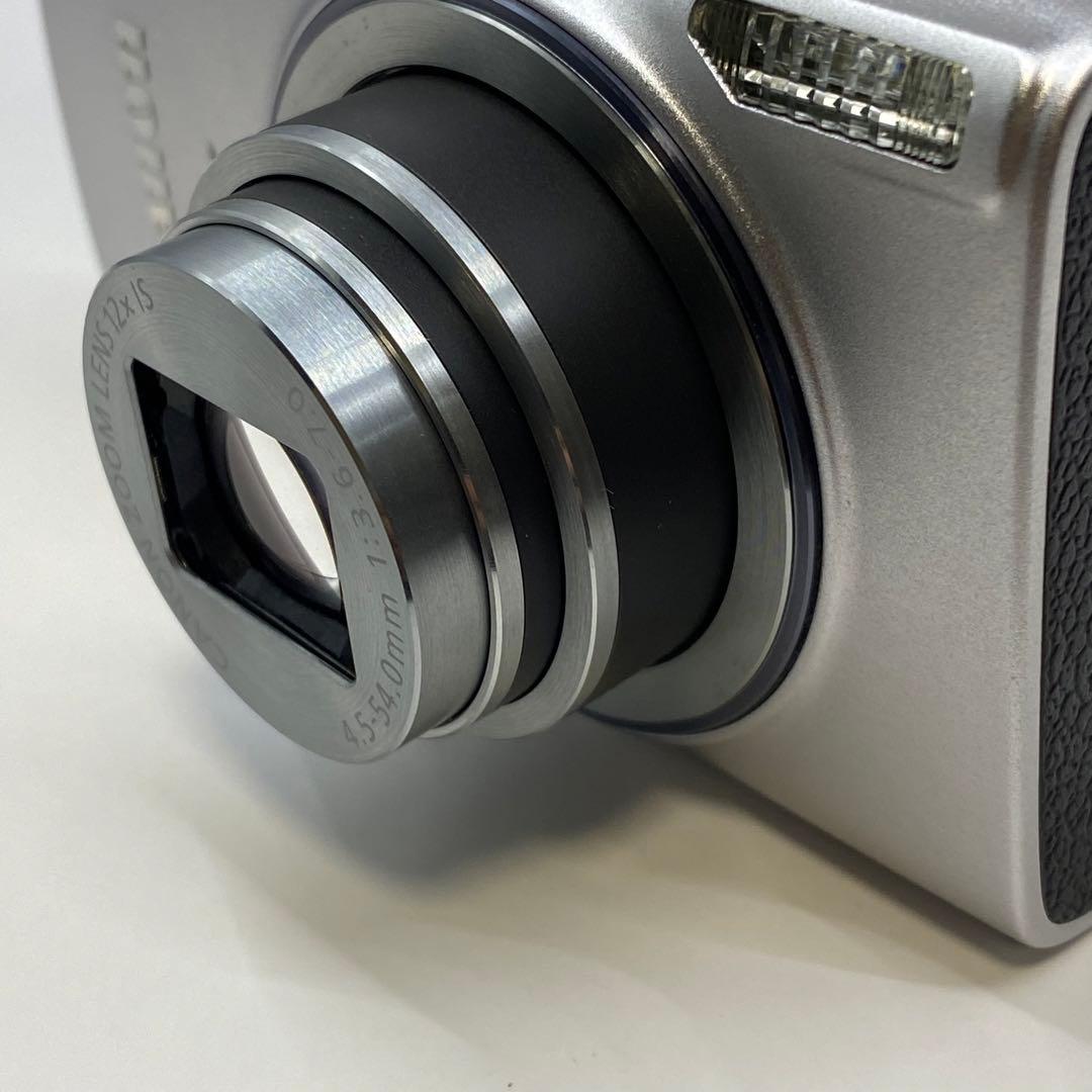 (美品)キヤノン　Canon IXY 640 シルバー　箱付き