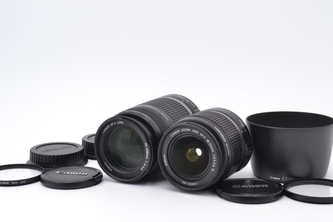 ■ 美品 S数極少 ■ キャノン　Canon Kiss X7 ダブルレンズセット