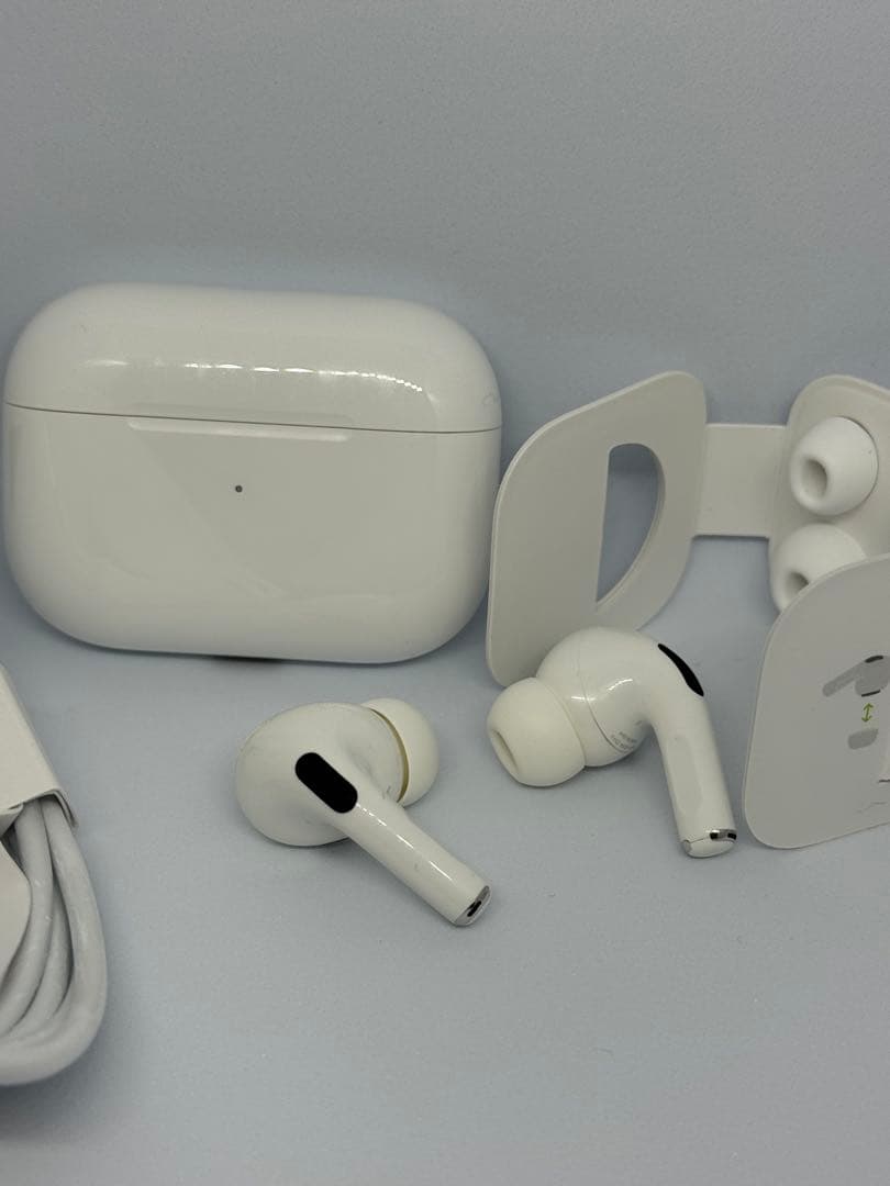 【純正品】AirPods Pro 第一世代　美品　第１世代