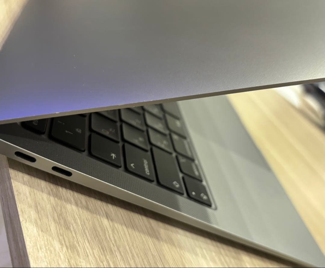 MacBook Air M1 2020 本体 13インチ スペースグレー