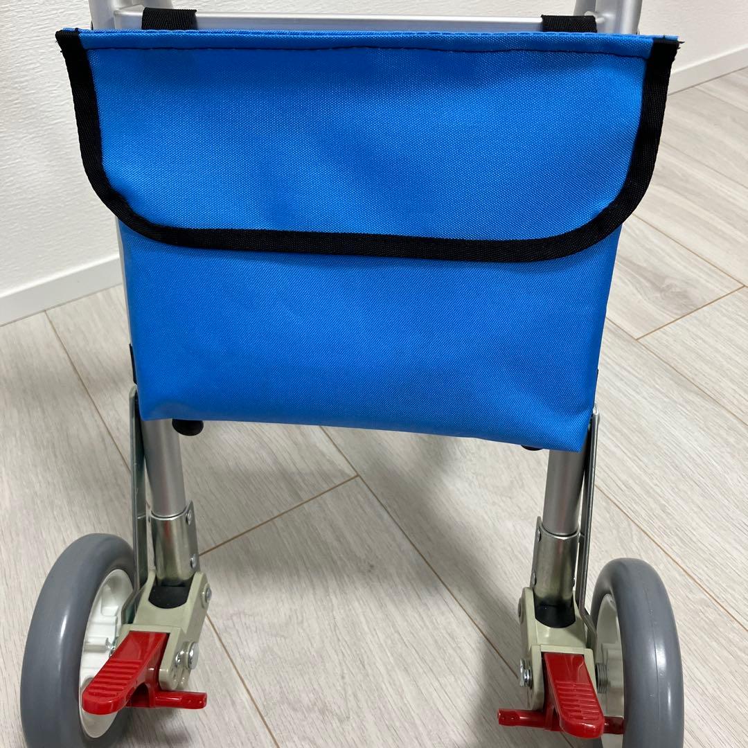 美品　介護用品歩行補助器具　コメットべー 保証付き　シルバーカー 折りたたみ