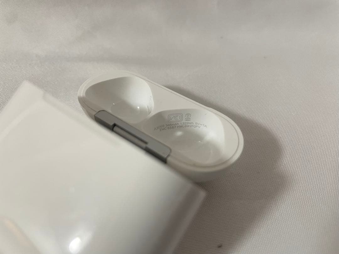AirPods4 第4世代　ANC A3055 エアポッズ