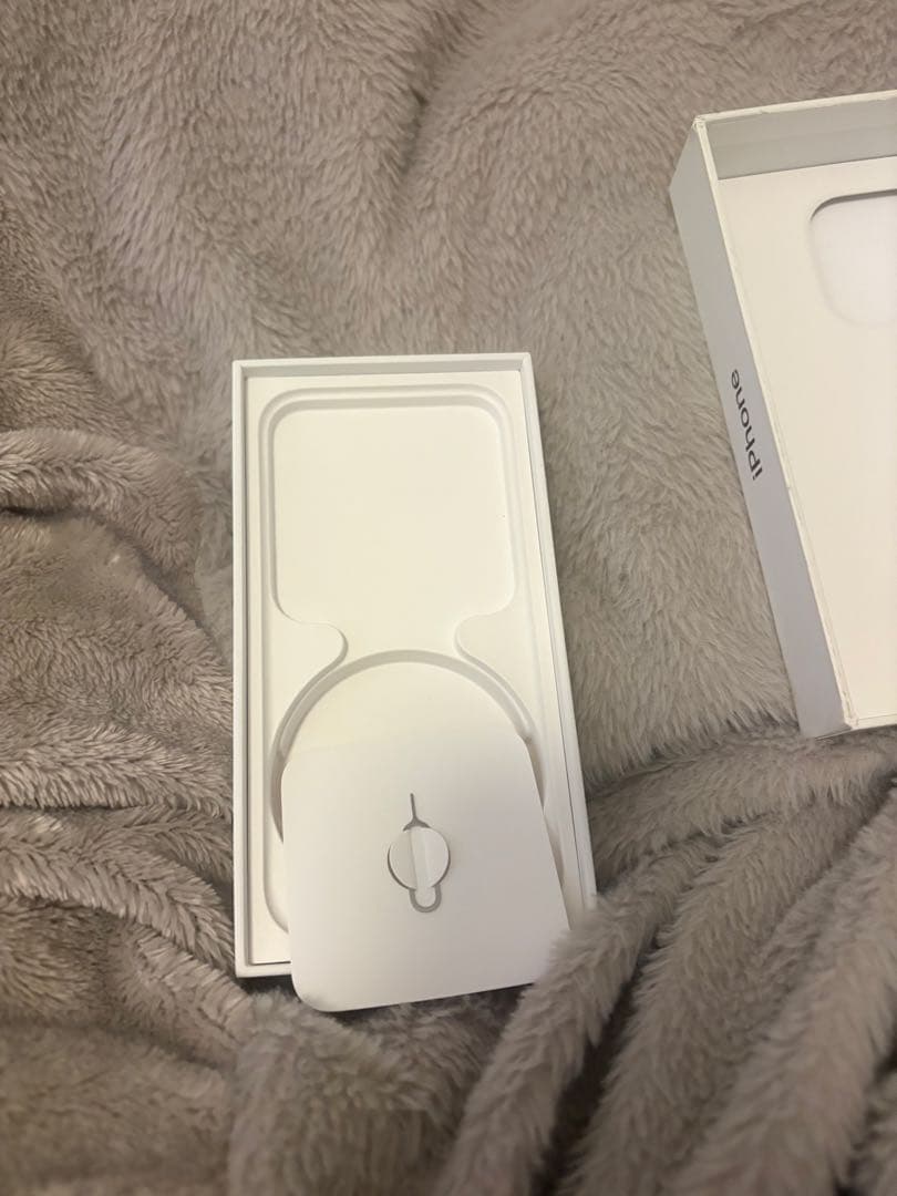 iPhone15pro 128G 本体 画面割れ ブラック