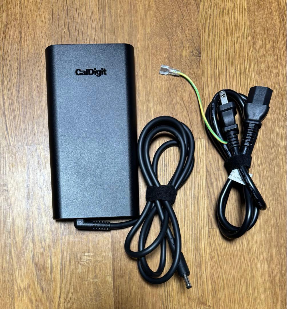 その他 CalDigit TS5 Plus