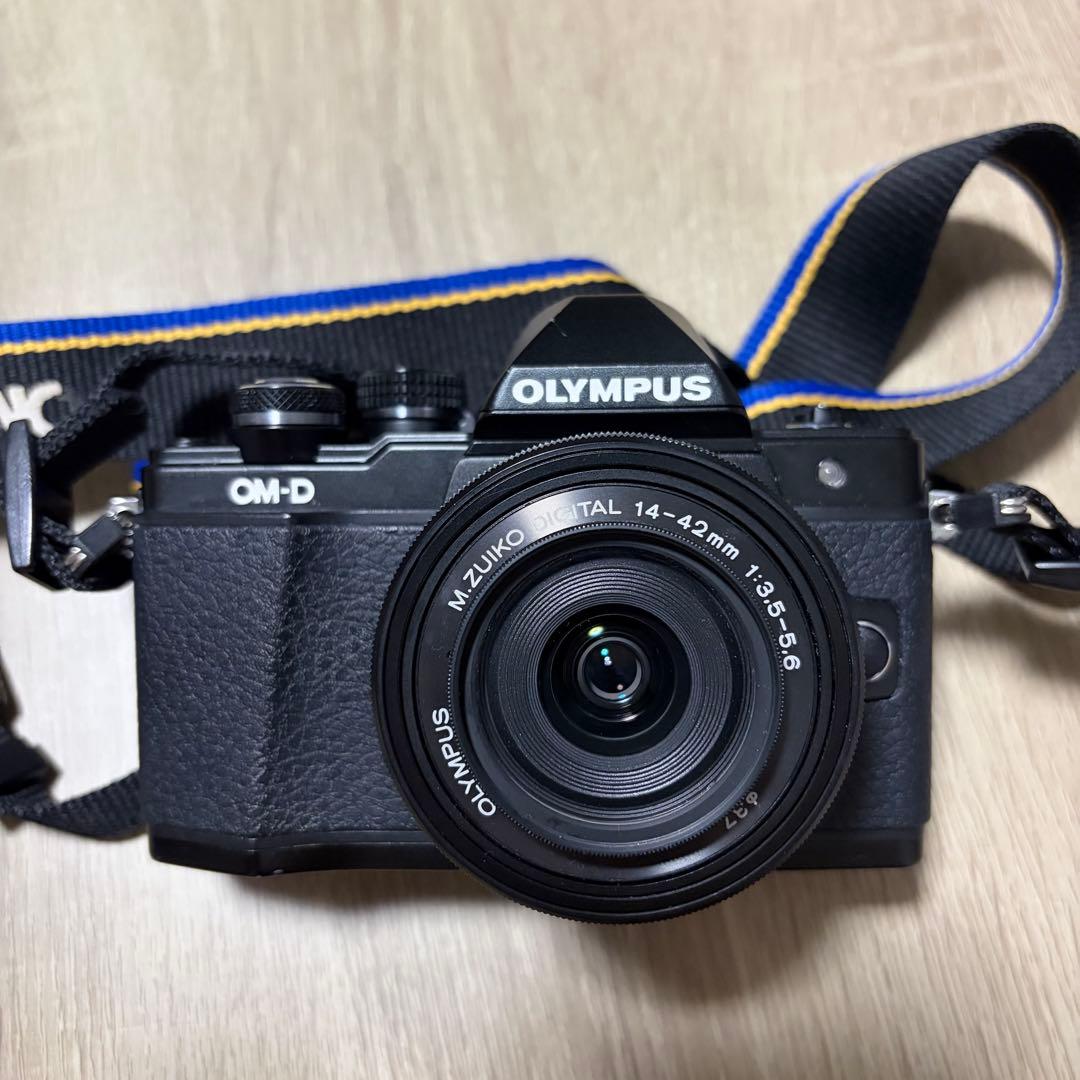 OLYMPUS OM-D E-M10Ⅱ ミラーレス一眼レフカメラ
