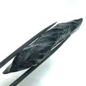 黒曜石ナイフ ○ナイフ一周全てが、刀です。古代人の知恵の逸品では。