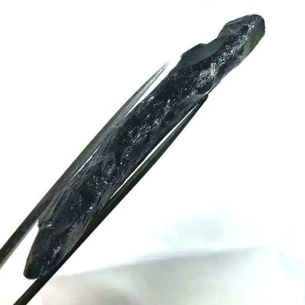 黒曜石ナイフ ○ナイフ一周全てが、刀です。古代人の知恵の逸品では。