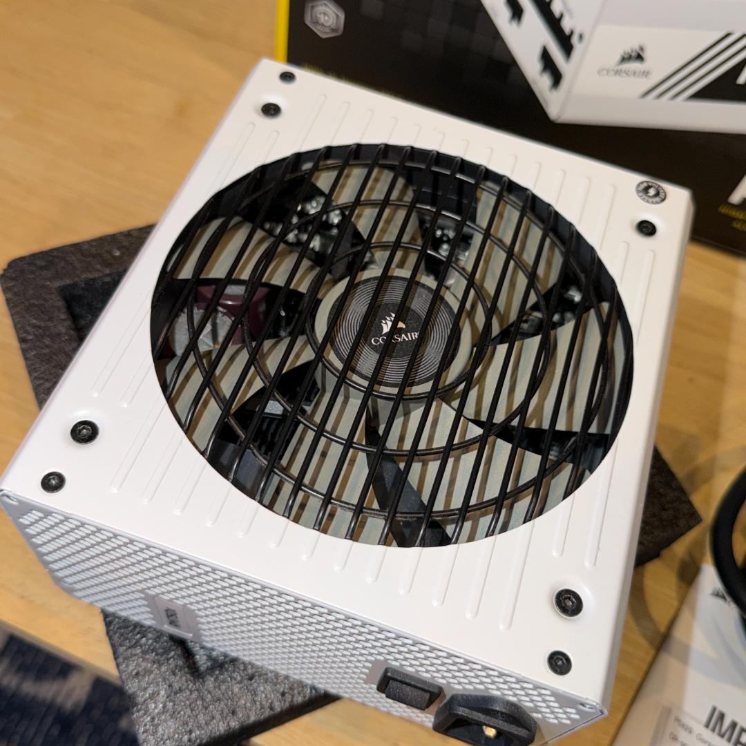 Corsair RM750x 750W 80Plus Gold 電源ユニット