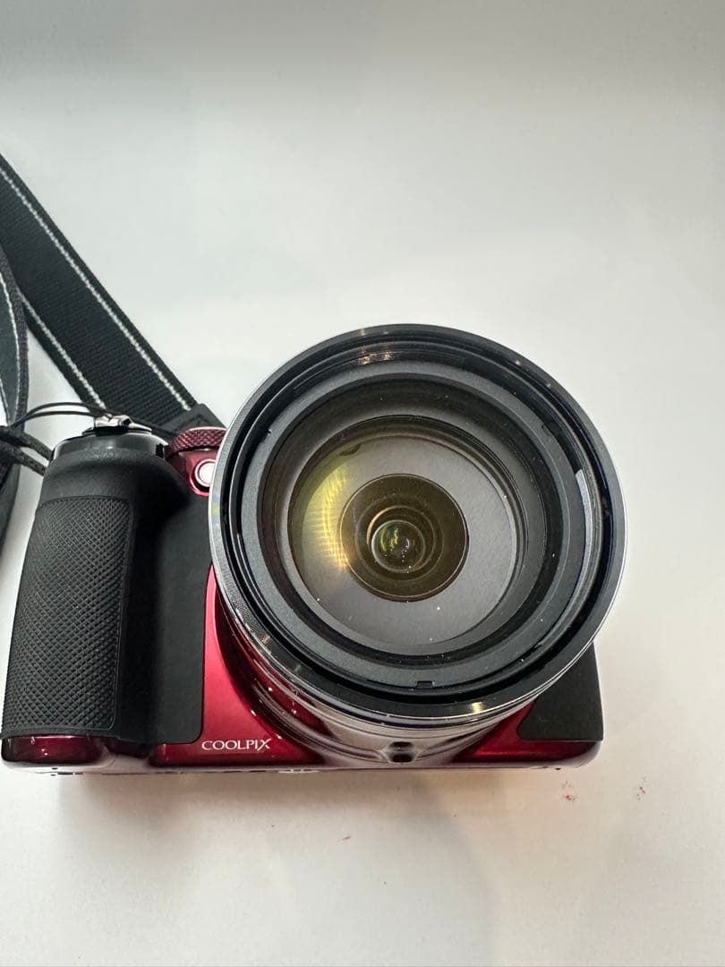 Nikon Coolpix P520 赤色