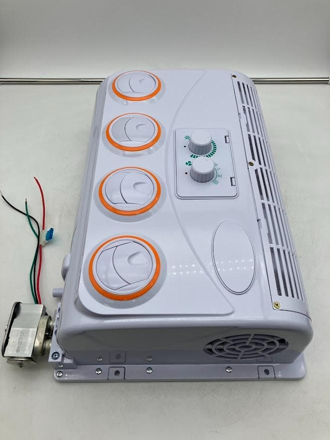 カーエアコン　並行輸入品　12V　トラック　キャンピングカー　蒸発器