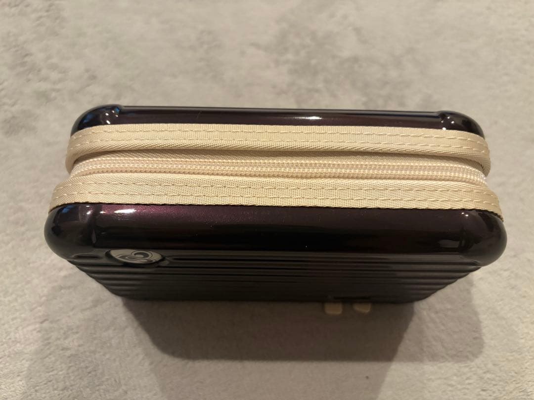 RIMOWA×タイ航空 ファーストクラス限定アメニティポーチ