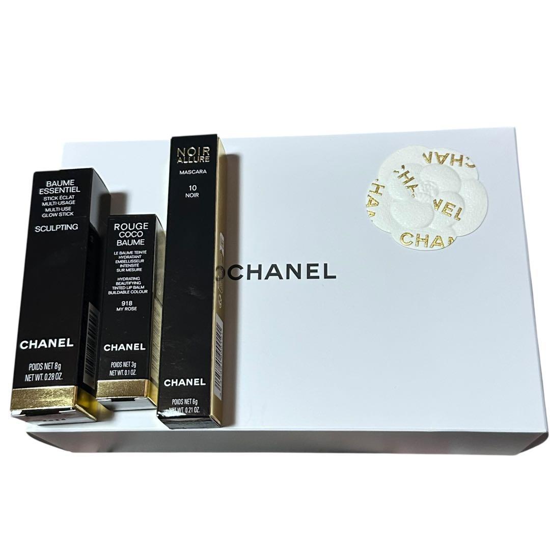 【新品未使用 】CHANEL 2024 クリスマスコフレ ポーチ ホワイト