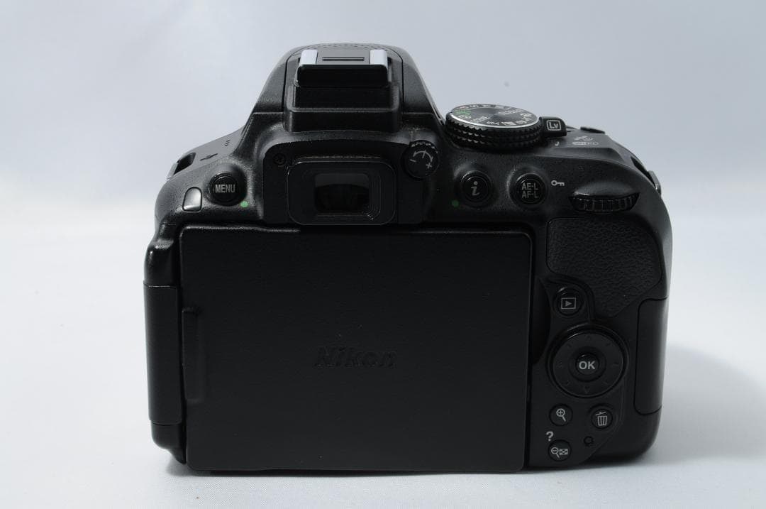 ✨️Nikon D5300✨WiFiでスマホ転送✨️手ブレ補正レンズ✨️初心者
