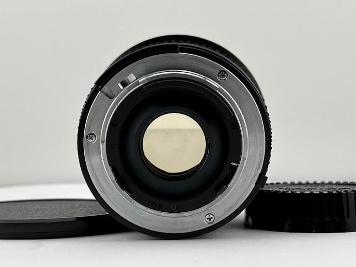 Nikomat EL ボディ/TOKINA AT-X 24-40mm F2.8