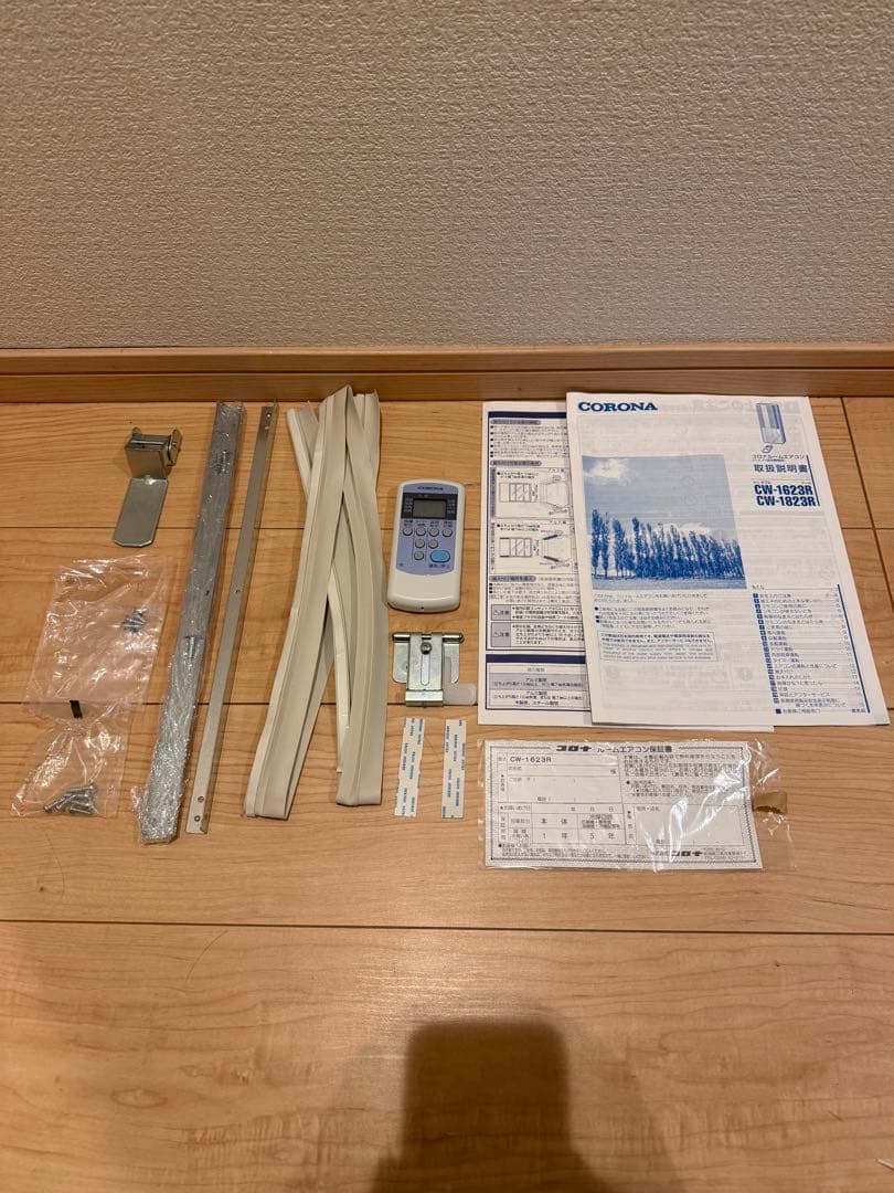 【美品】2023年製CORONA窓用エアコンCW-1623R 付属品ありホワイト