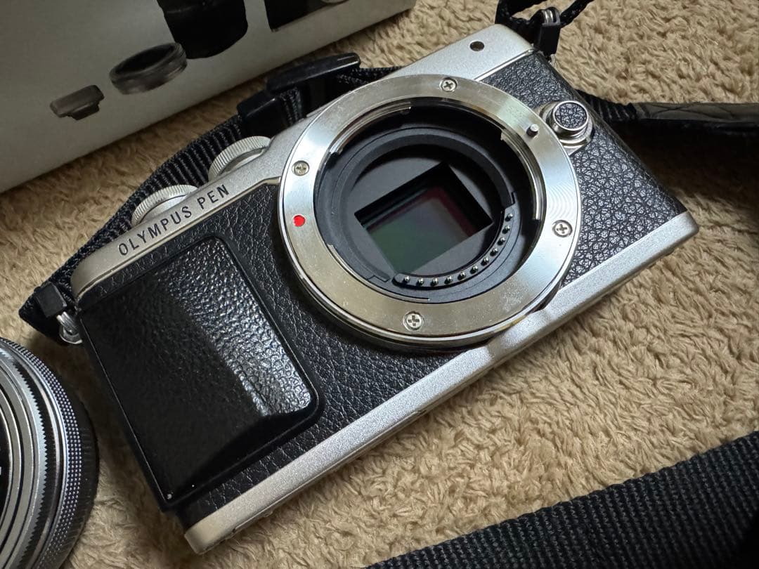 OLYMPUS PEN E-PL7 ダブルレンズキット