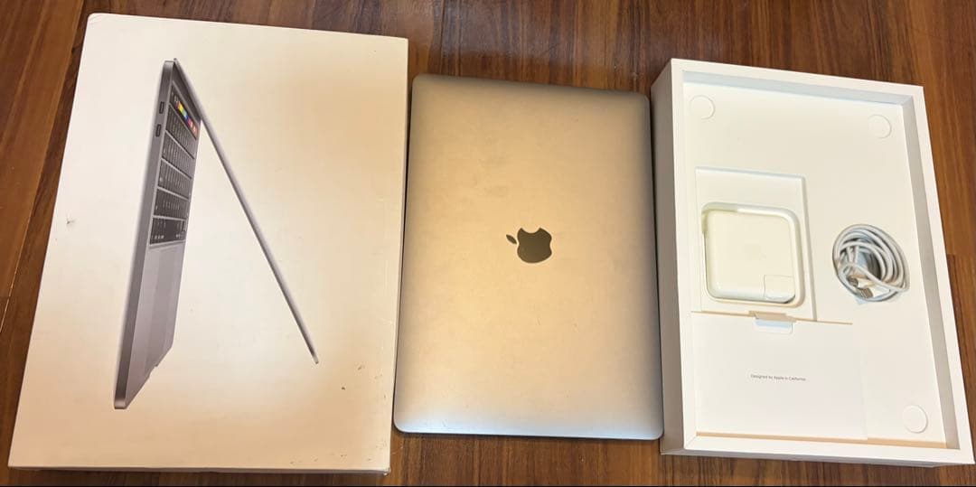 MacBook本体 MacBook Pro 13inch 16GB 512GB 2020