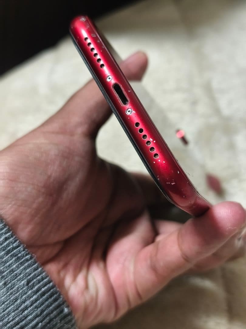 Apple iPhone XR (赤) 背面ひびあり