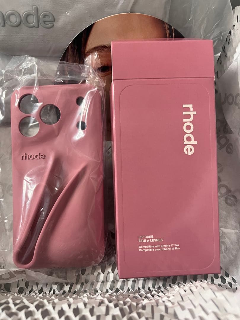 完売品 rhode pretzel iPhone 17 Pro ケース