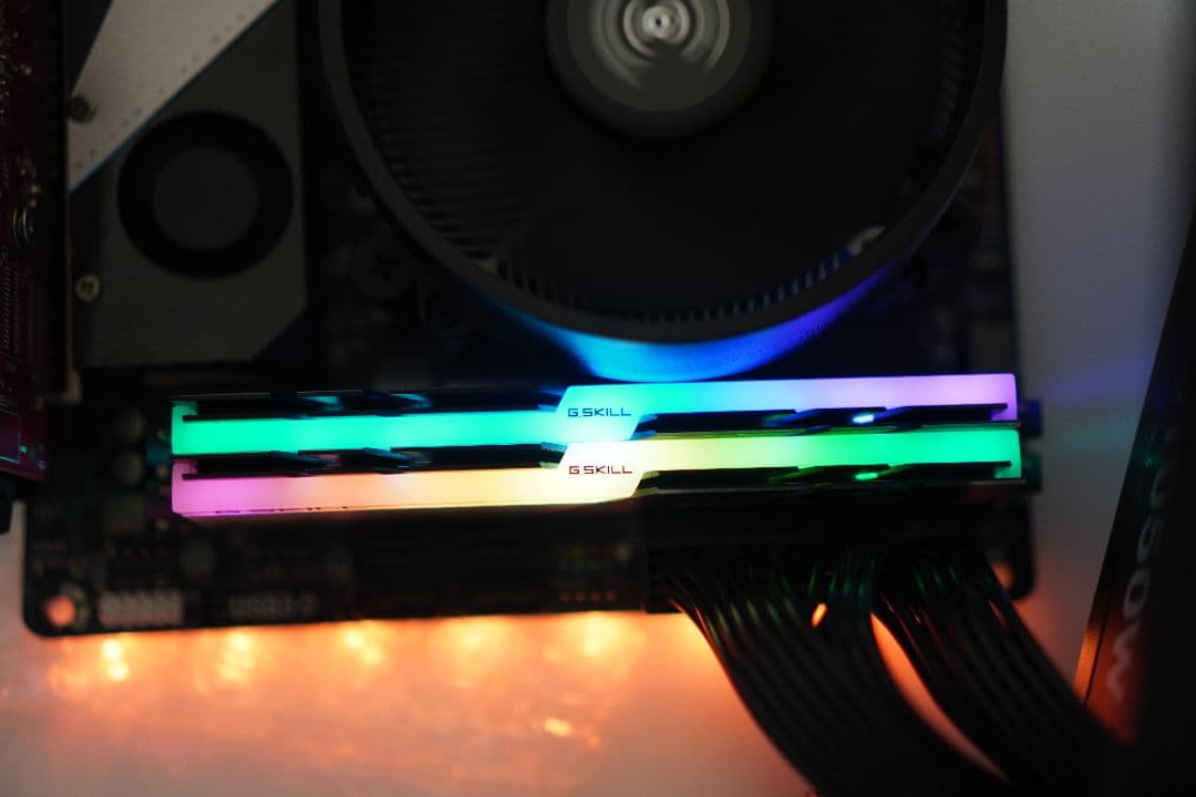 メモリー G.Skill TridentZ Neo F4-3600C16D-32GTZNC