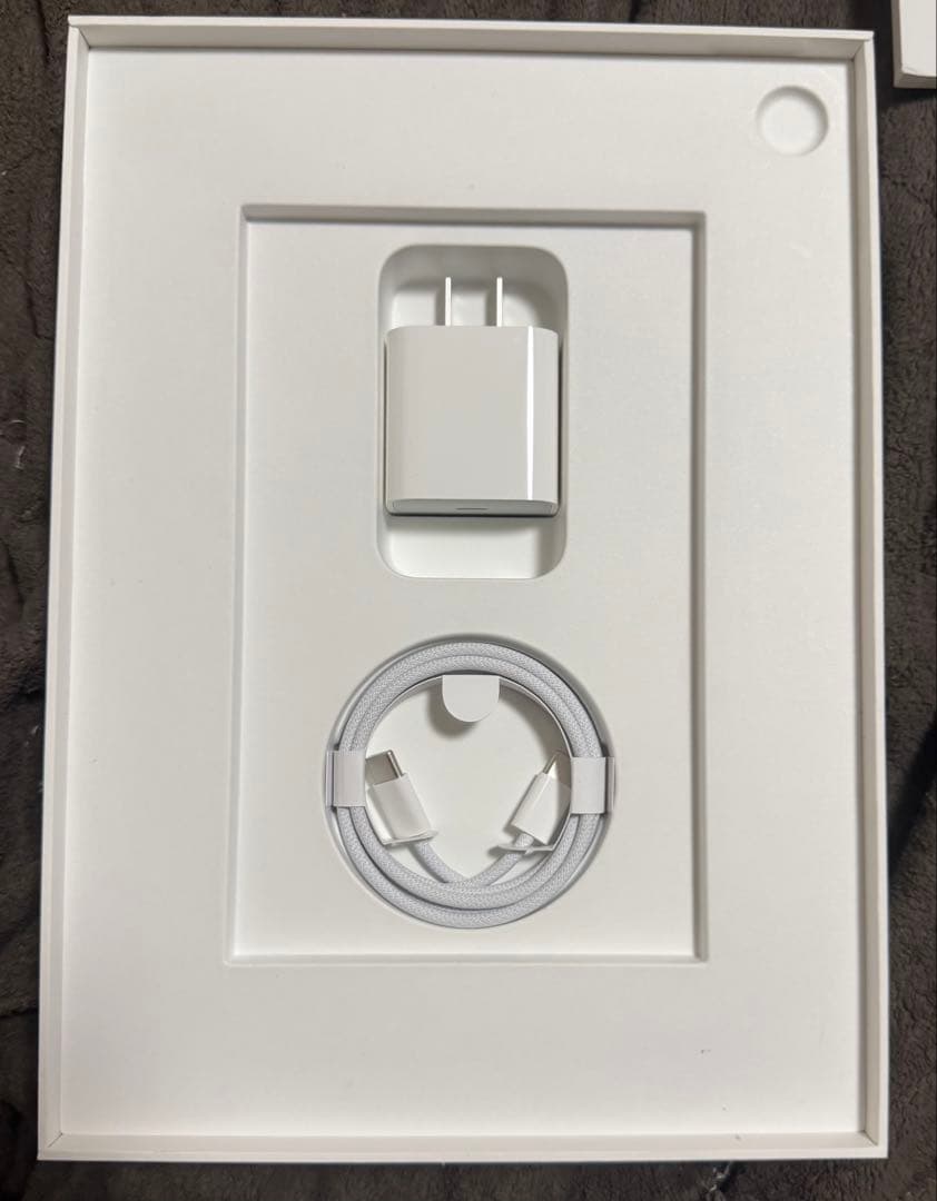 iPad 512gb シルバー　512gb Wi-Fi バッテリー最大容100％
