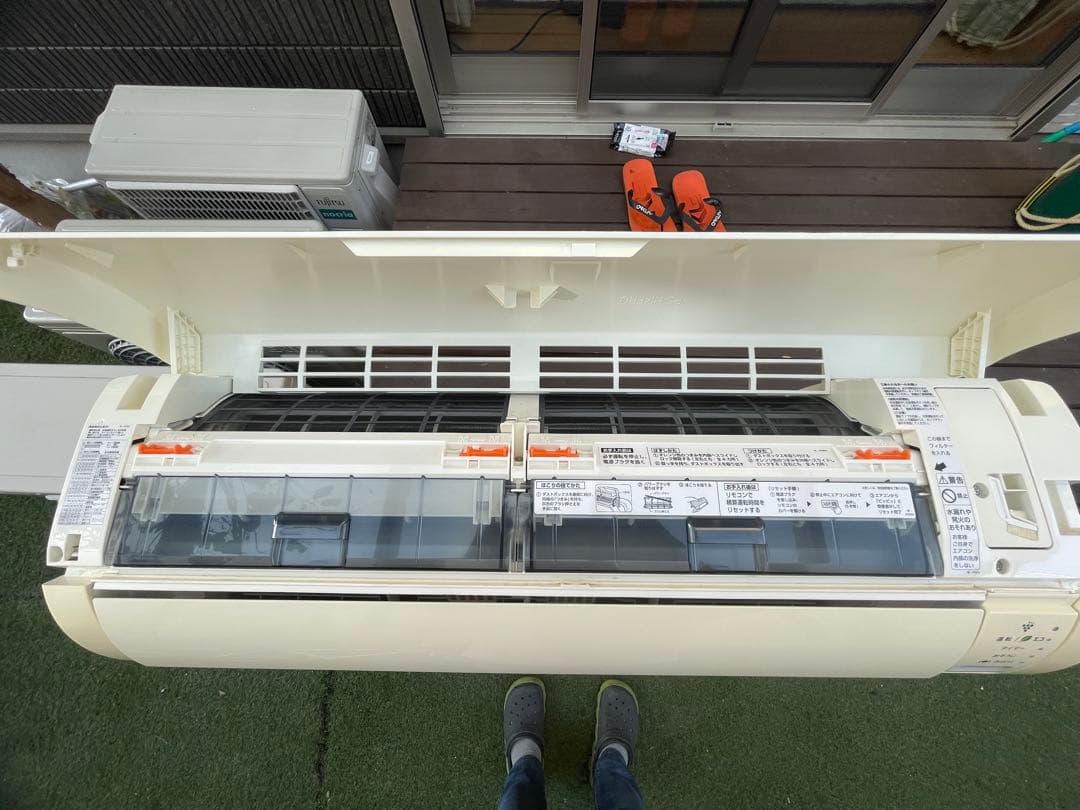SHARP ルームエアコンAY-D22EX-W 2.2kw 6畳　福岡県内配達可