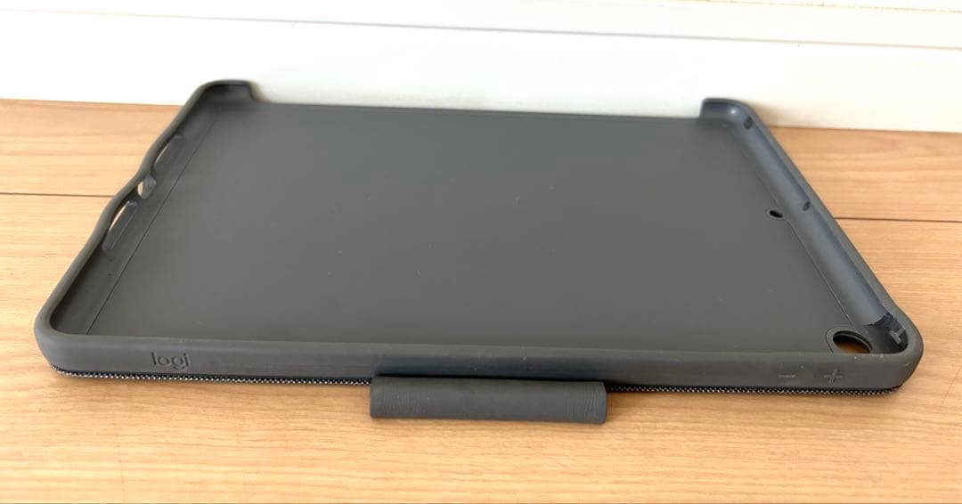 Logicool キーボードCombo Touch iPad 第7/8/9世代