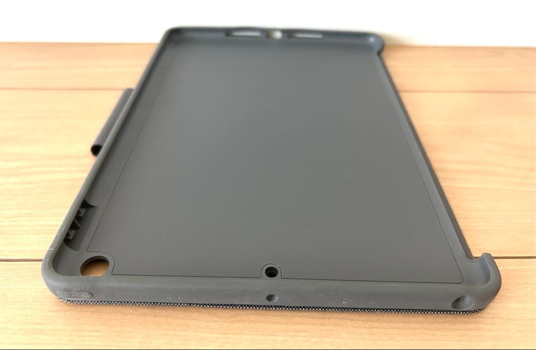 Logicool キーボードCombo Touch iPad 第7/8/9世代