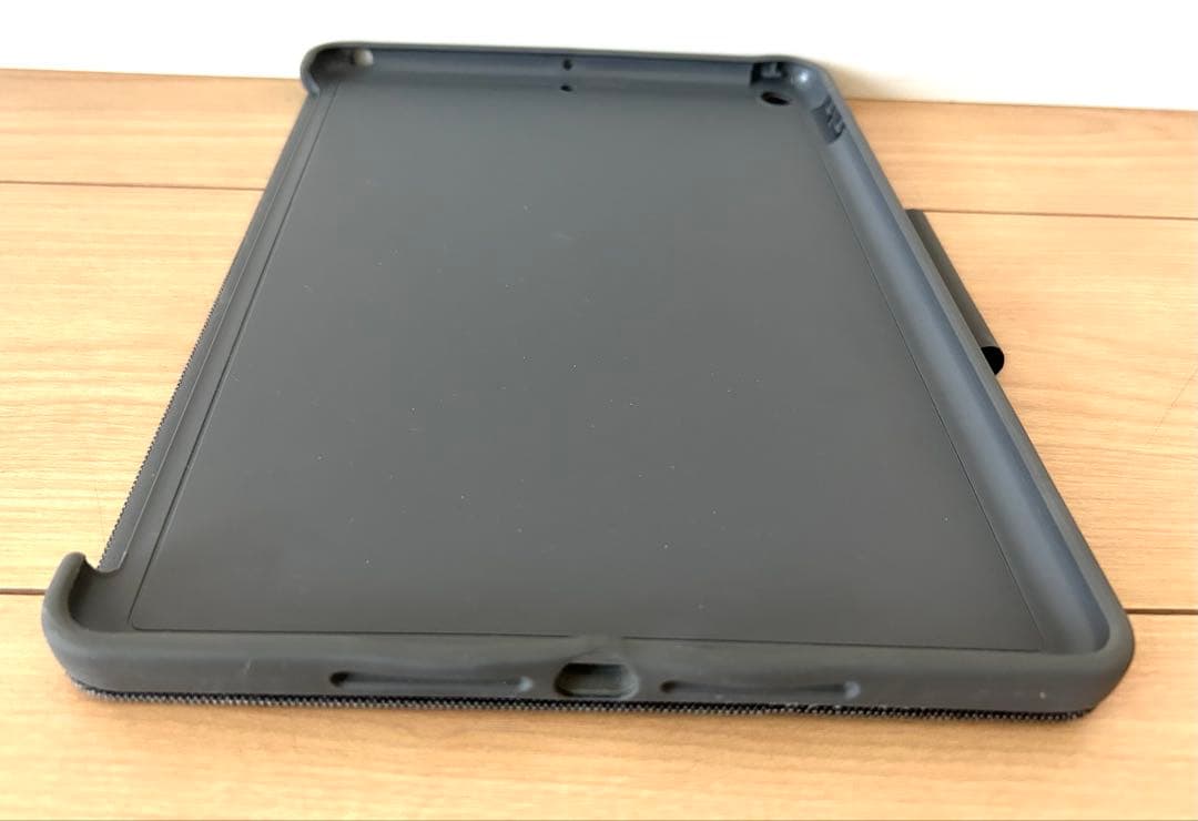 Logicool キーボードCombo Touch iPad 第7/8/9世代