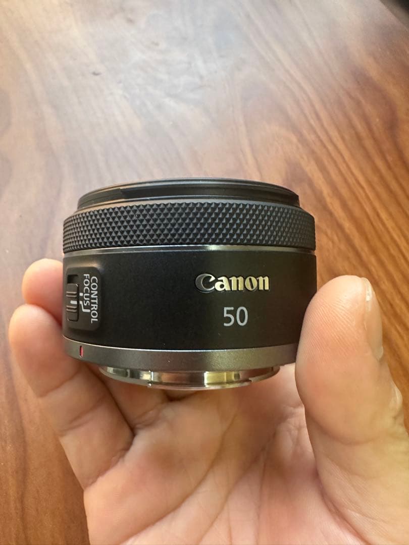 Canon RF50mm F1.8 STM レンズ(レンズフード含む)